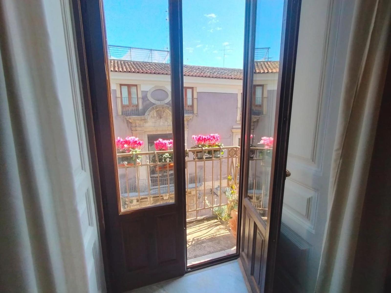 Crociferi B&B Catânia Exterior foto